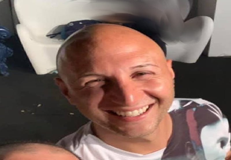 L’abbraccio di Quartu a Emiliano Murgia, stroncato da una crisi asmatica: boom di fondi raccolti per la famiglia