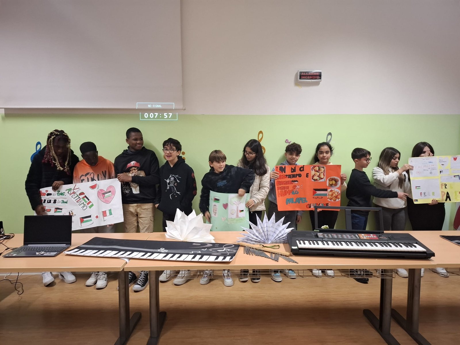 Evento finale del progetto 'Scuola Alternativa 2.0', un ponte di dialogo tra studenti quartesi e bimbi dei campi profughi palestinesi