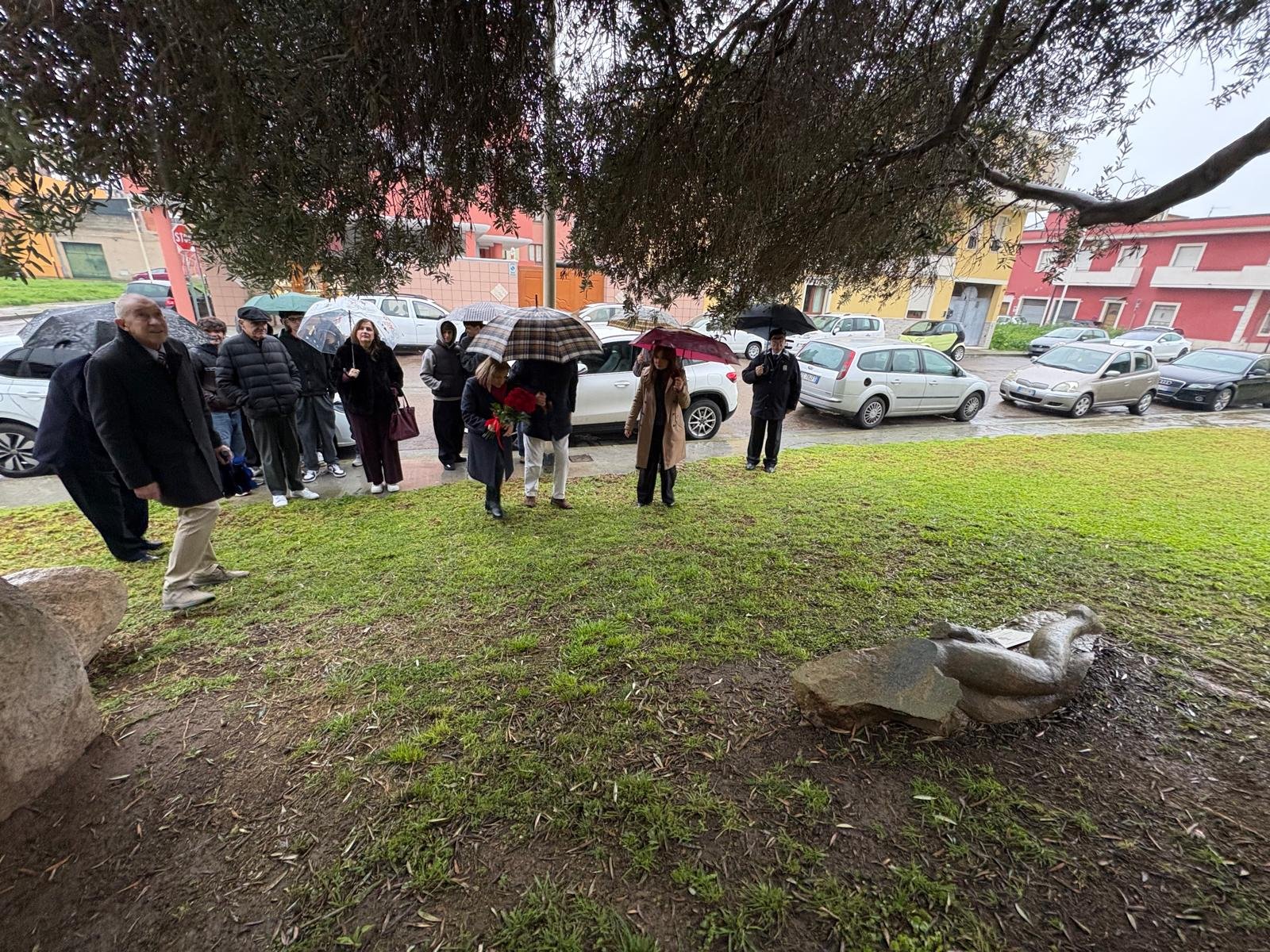 Giorno del Ricordo, le istituzioni, la comunità scolastica e il testimone diretto Giuliano Lodes ricordano le vittime delle Foibe e la sofferenza degli esuli