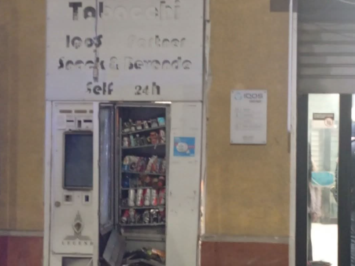 Fortissima esplosione a Quartu, bomba carta contro la tabaccheria di via Vittorio Emanuele