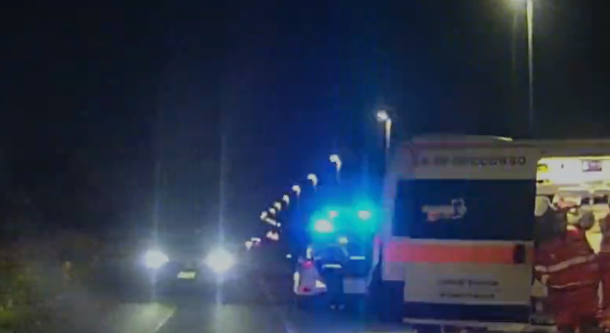 Sorpasso azzardato a Quartu, brutto schianto tra due auto: coinvolta una famiglia