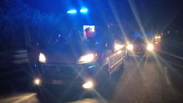 Cagliari, notte di incidenti al Poetto: due auto ribaltate
