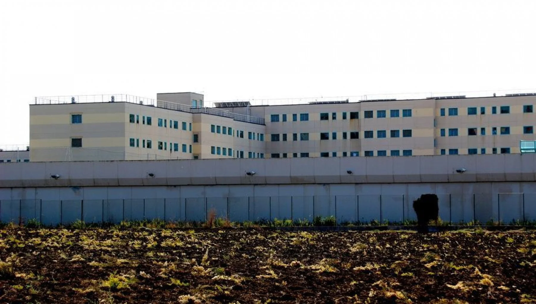 Tragica morte del detenuto a Bancali, «sospendere il 41-bis in Sardegna: le carceri non rientrano nella capienza legale»