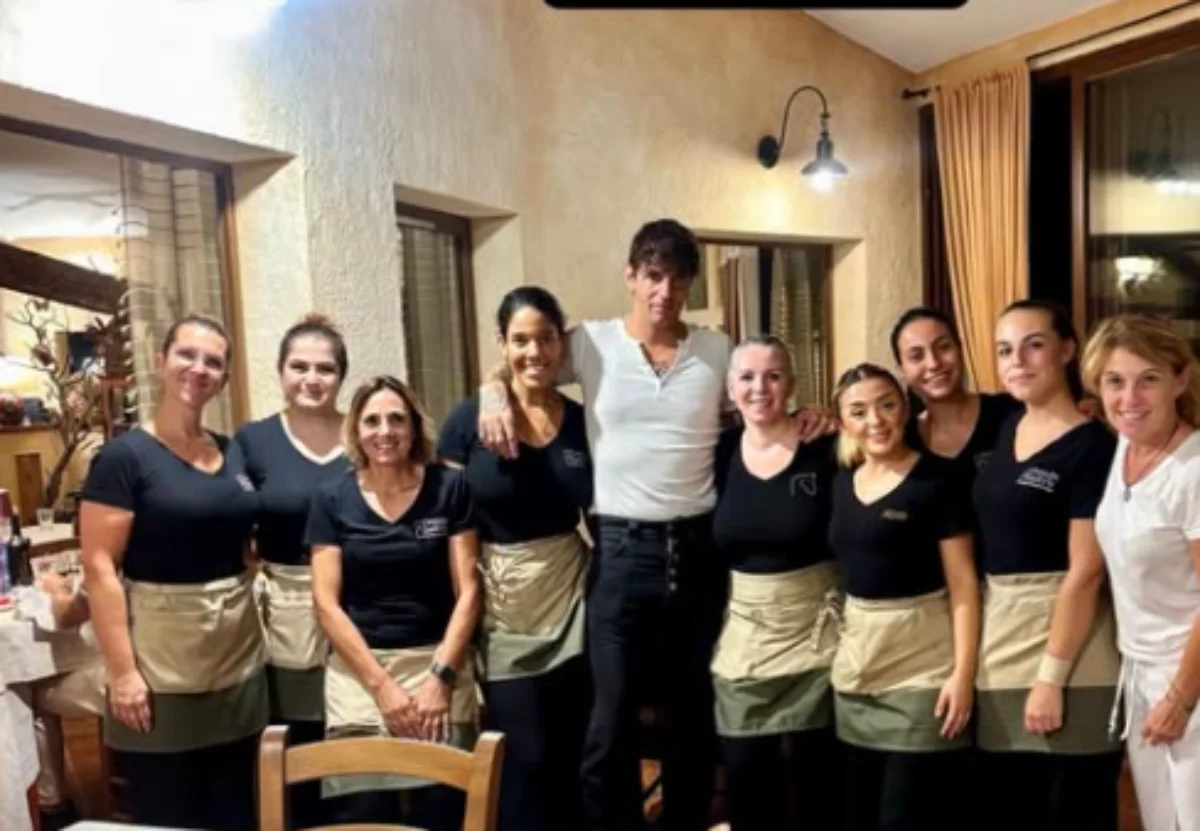 Achille Lauro in Gallura per il Red Valley: visita alla Tenuta Pilastru