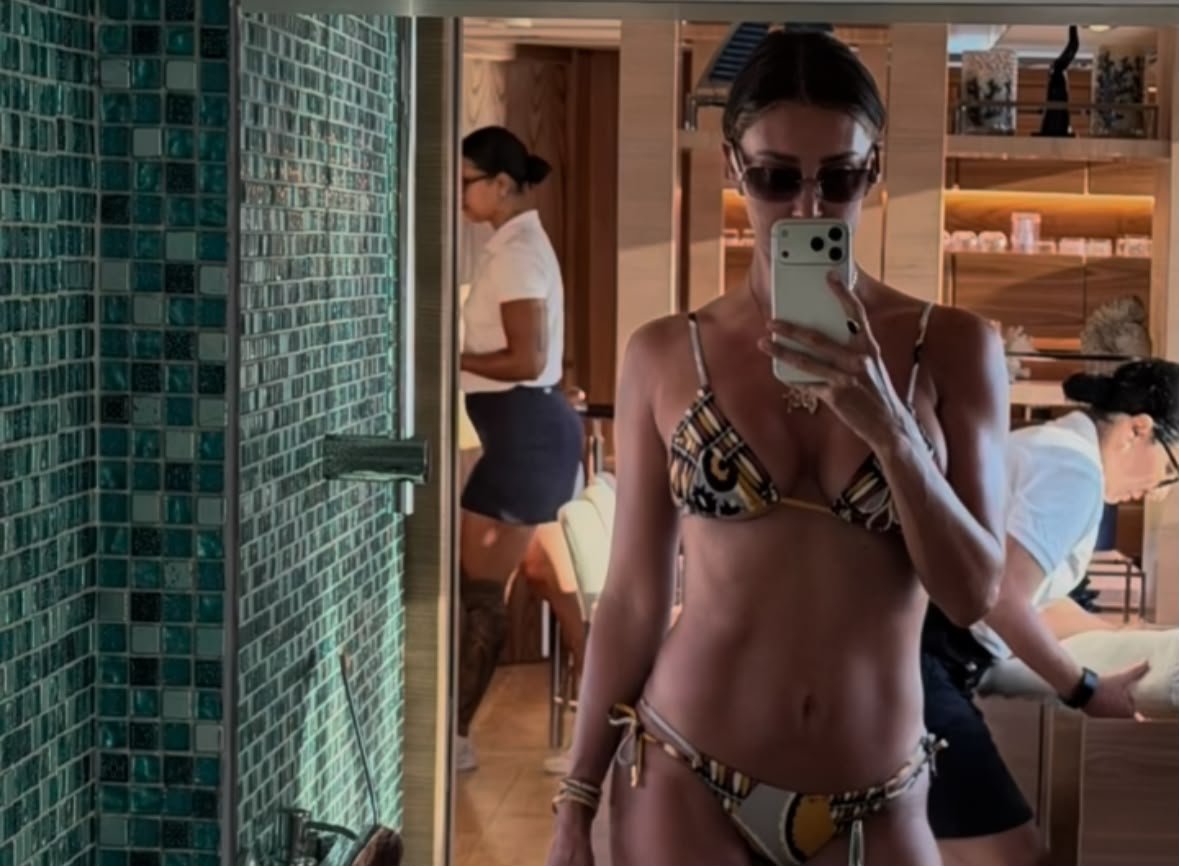 Belén Rodriguez ancora in Sardegna: vacanze tra mare e relax in Costa Smeralda