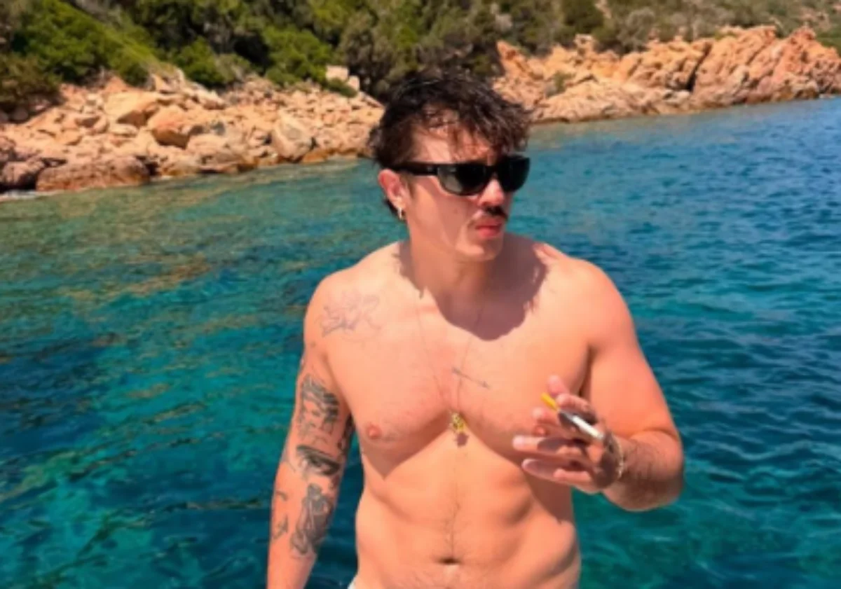 Estate in Sardegna per Olly: dopo i concerti, relax e divertimento a Porto Cervo
