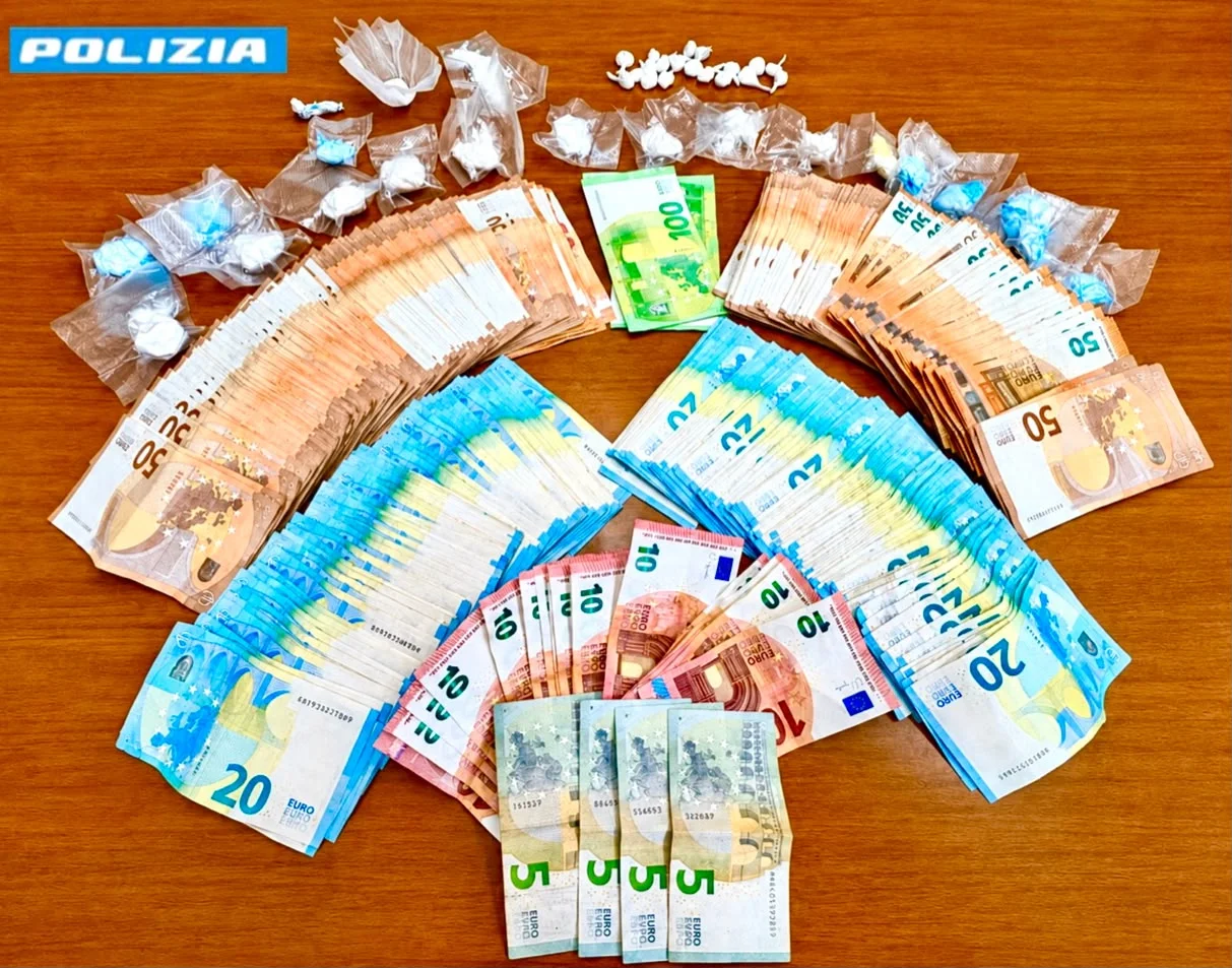 Blitz dei Falchi ad Elmas: stroncato un giro di spaccio, due arresti e sequestro di droga e contanti