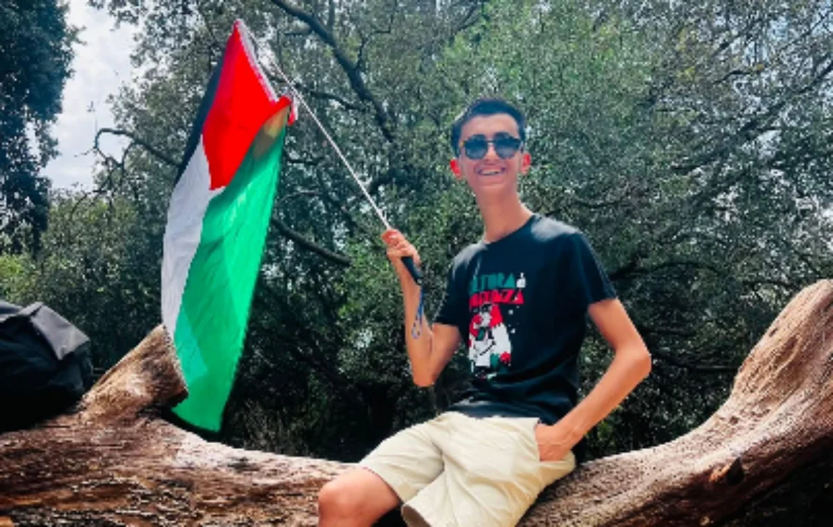 Dalla polvere di Gaza al Conservatorio di Cagliari, la storia di Samih, 19 anni: «Il mio oud suona per chi è rimasto là»