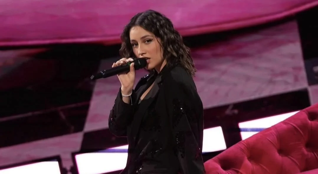 Oltre i riflettori di Amici: la rivincita di Angie tra la sua Sardegna e l’album di debutto, “Sogni di Vetro”