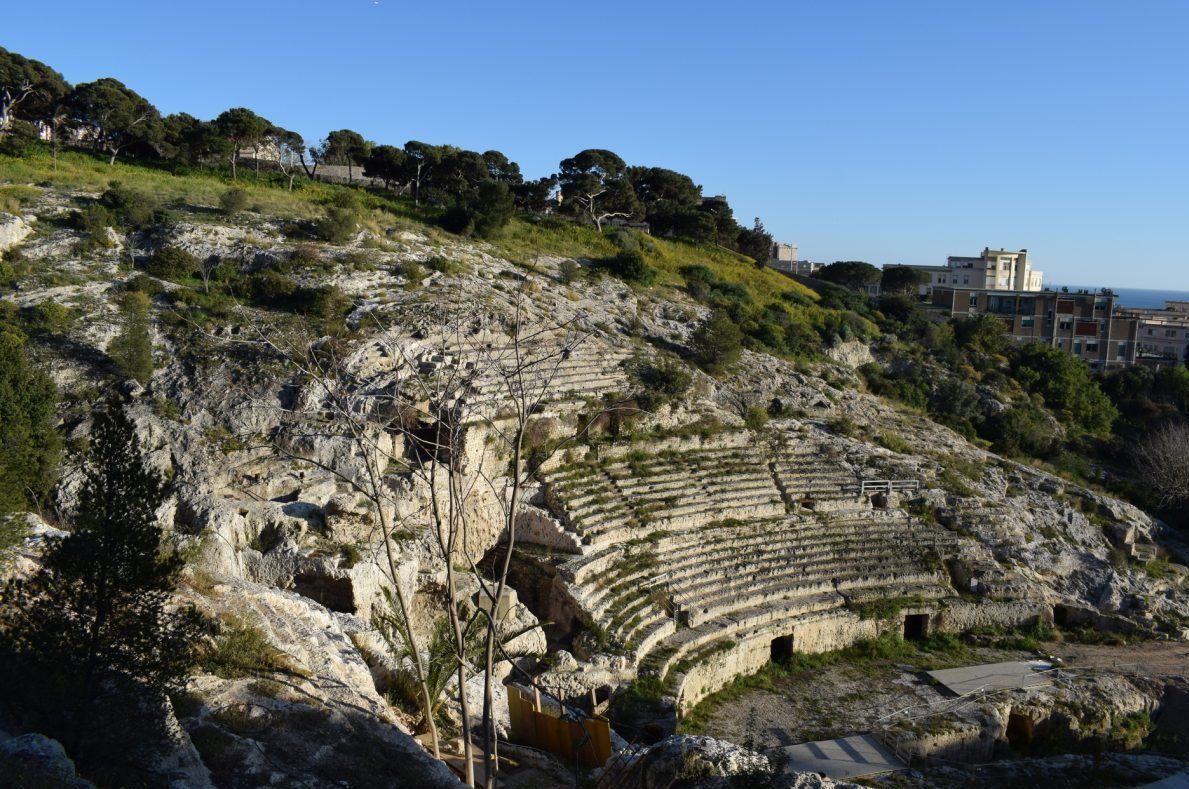 Rivoluzione verde a Cagliari: un grande parco unico tra Anfiteatro e Orto Botanico