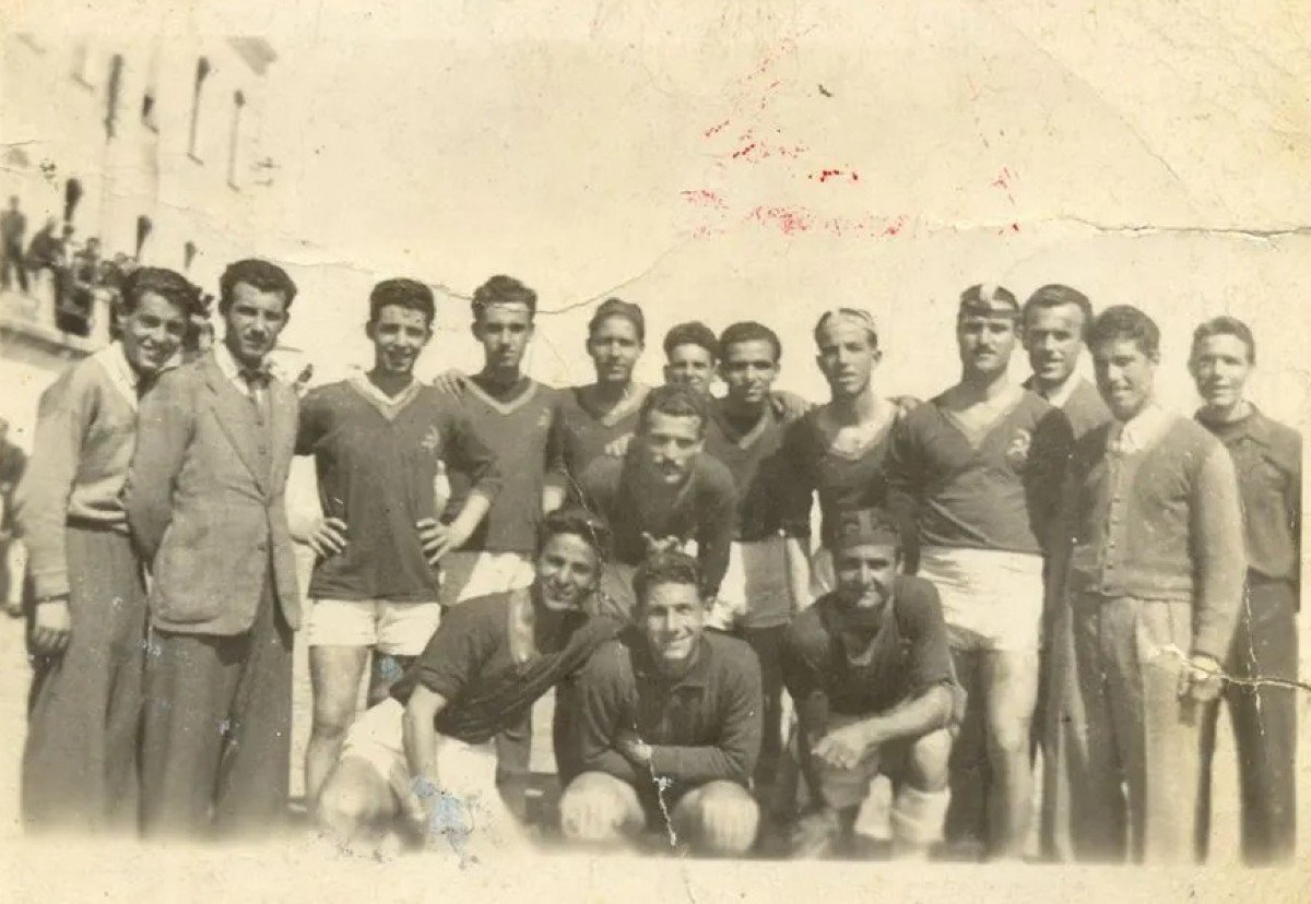 Oltre un secolo di passione bianco-celeste: la gloriosa storia dell’Ilvamaddalena, la società calcistica più antica della Sardegna